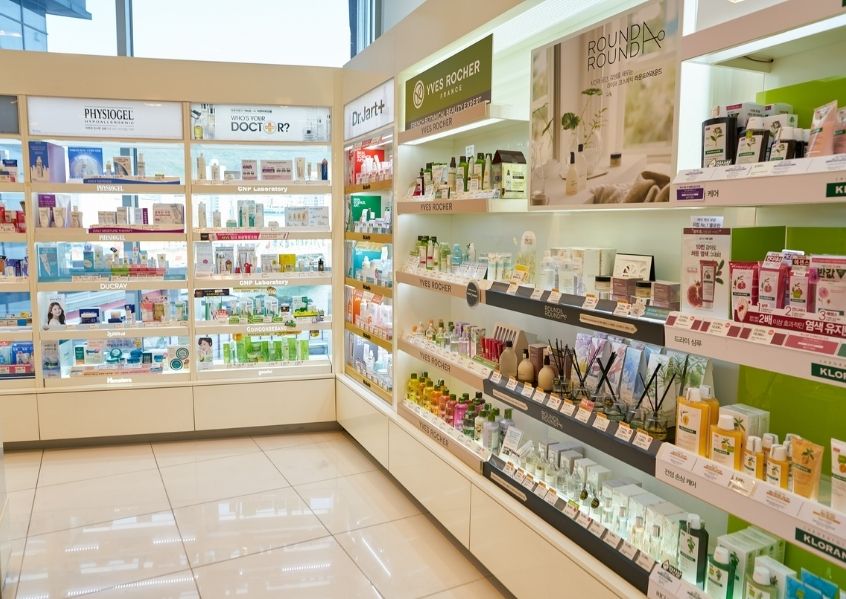 Foto di interno di una farmacia